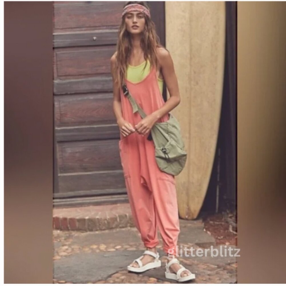 Free People Hot Shot Onesie Jumpsuit 🌷 Pink Tulip Hibiscus - Factory Sealed - Picture 3 of 9